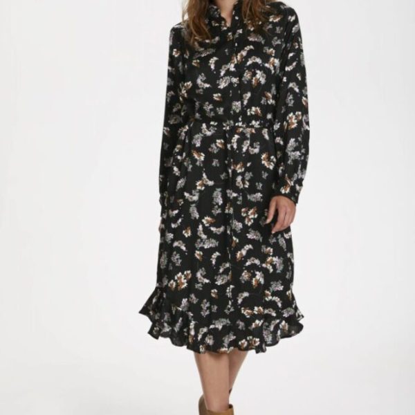 Soaked in Luxury Sesili Floral Shirt Dress is very feminine and is available on colmershill.com