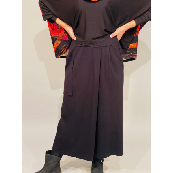 Ralston Vera Skirt in black is made of a thick jersey and available on top UK stockist, colmershill.com