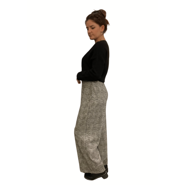 Vetono Checked Wide Leg Culottes available from top UK stockist colmershill.com