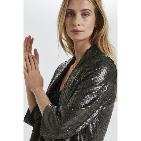 Soaked in Luxury Lalune Shirley Blazer is a sequin jacket in black perfect creating a day to evening outfit available on colmershill.com