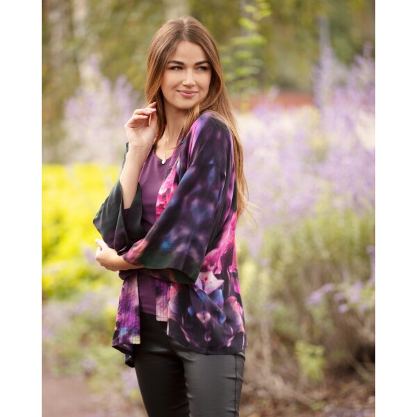 From My Mother's Garden Jewel Hydrangea Short Kimono made of a silky sustainable viscose