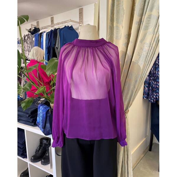 Elif Köse Sheer Blouse Magenta available from top UK stockist colmershill.com