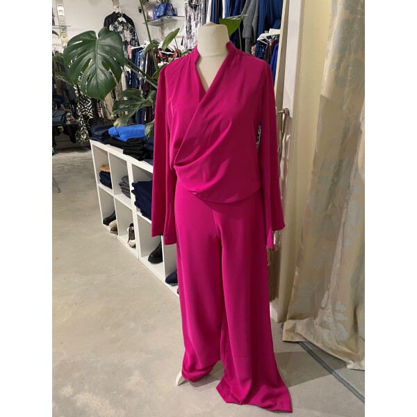 Elif Köse Palazzos Fuchsia Pink available from top UK stockist colmershill.com