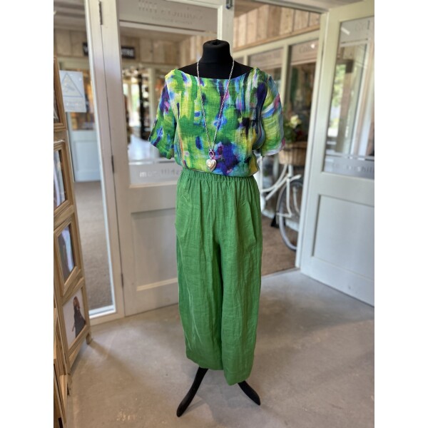 Thanny Linen Trousers Kiwi available from top UK stockist colmershill.com