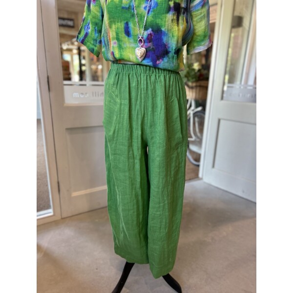 Thanny Linen Trousers Kiwi available from top UK stockist colmershill.com