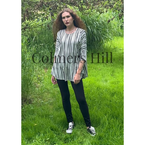 Kozan jersey black and white stripe tunic top with a soft curve to the hemline and batwing sleeves which are three quarter length