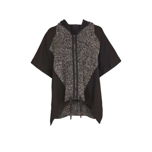 Naya Jaquard hooded curved hem top with a zip front is such a cool piece for the autumn winter months. Layer it with a mesh sleeve top or thin knit
