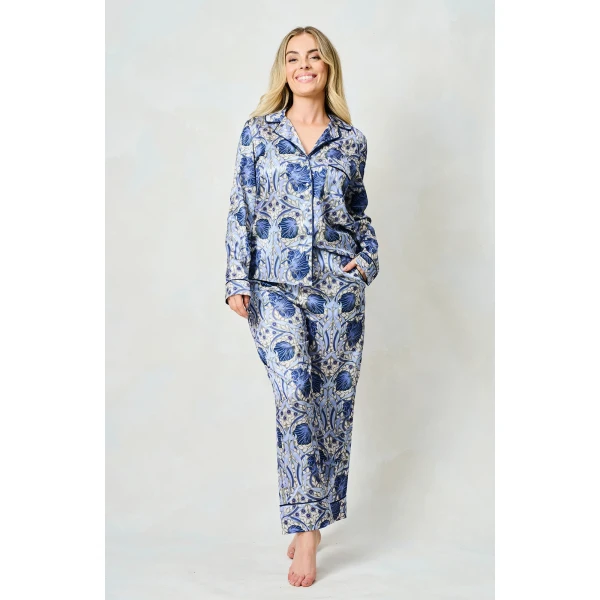 Hope & Ivy Izzy Satin Pyjamas in William Morris Pimpernel print with navy piping and matching fabric bag.