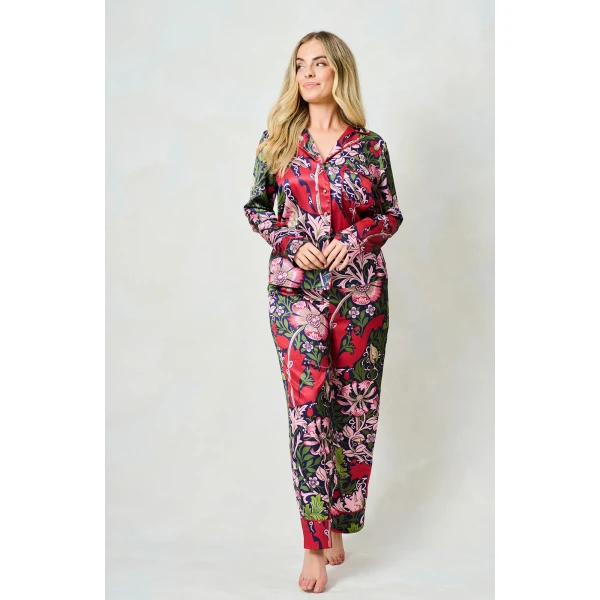 Hope & Ivy Marianna Satin Pyjamas in William Morris Compton print with red piping and matching fabric bag.
