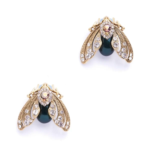 With a touch of vintage, these jewelled moth earrings are just a little bit different! The moth studs are decorated with synthetic pearls and handset crystals on a 18ct gold-plate construction.