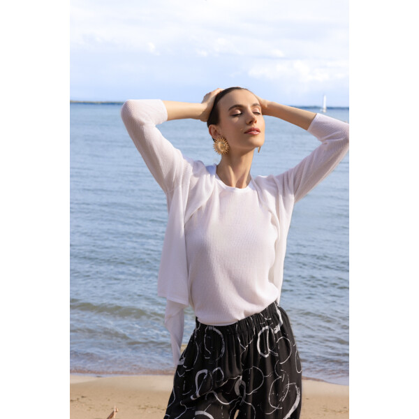Alison Sheri Mesh Knit Cardigan with Tie Front – 2 Colours (A47226) This is a lightweight, breathable layering piece designed to complement your spring and summer wardrobe