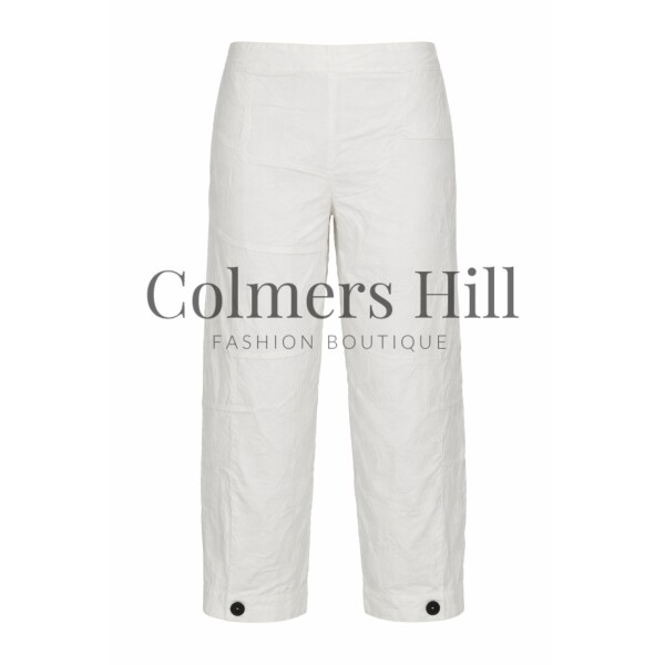 Kozan Valley wide cropped trousers in Bright White with a button detail on the leg hem. SP-3828