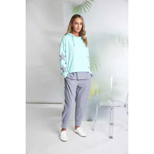 A true staple within the Naya Clothing collection, the iconic Naya Cuff Trousers are reimagined in Dove — a soft, versatile neutral that brings a lighter tone to this bestselling silhouette.