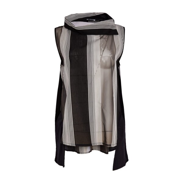 Bring striking contrast and modern structure to your wardrobe with the Naya Stripe Top With Cut Away Collar in Black and White.