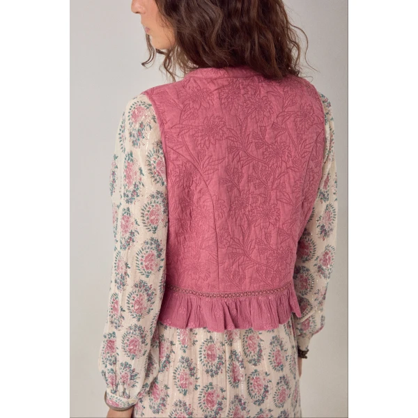 Maison Hotel Mia vest open front collarless pink padded vest